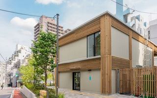 Blue Bottle coffee vs. Sapporo Coffee Kan