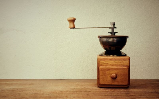 Hario Grinders – A beginner’s guide to choose the right Hario grinder (Comparison of features and Grind adjustment settings)