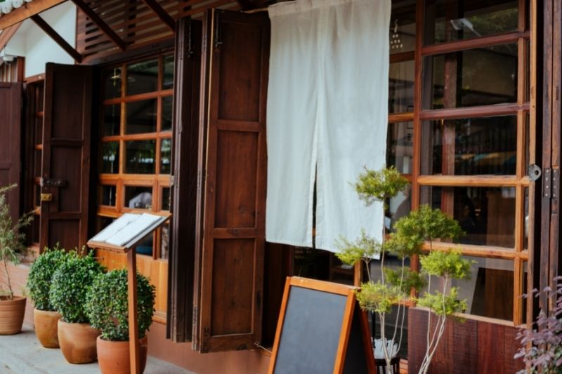 Kissaten (喫茶店): Its Birth up to the Present Day Concept